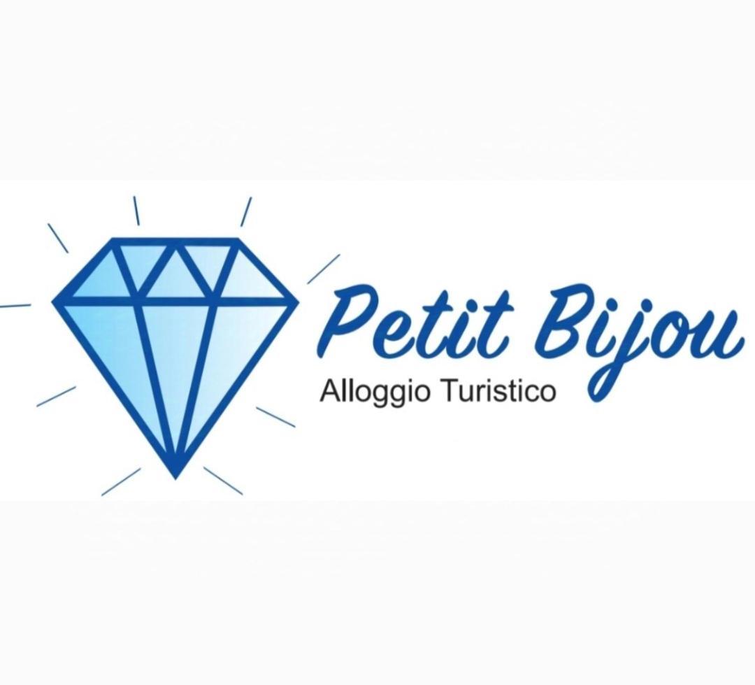 チビタベッキアPetit Bijouアパートメント エクステリア 写真